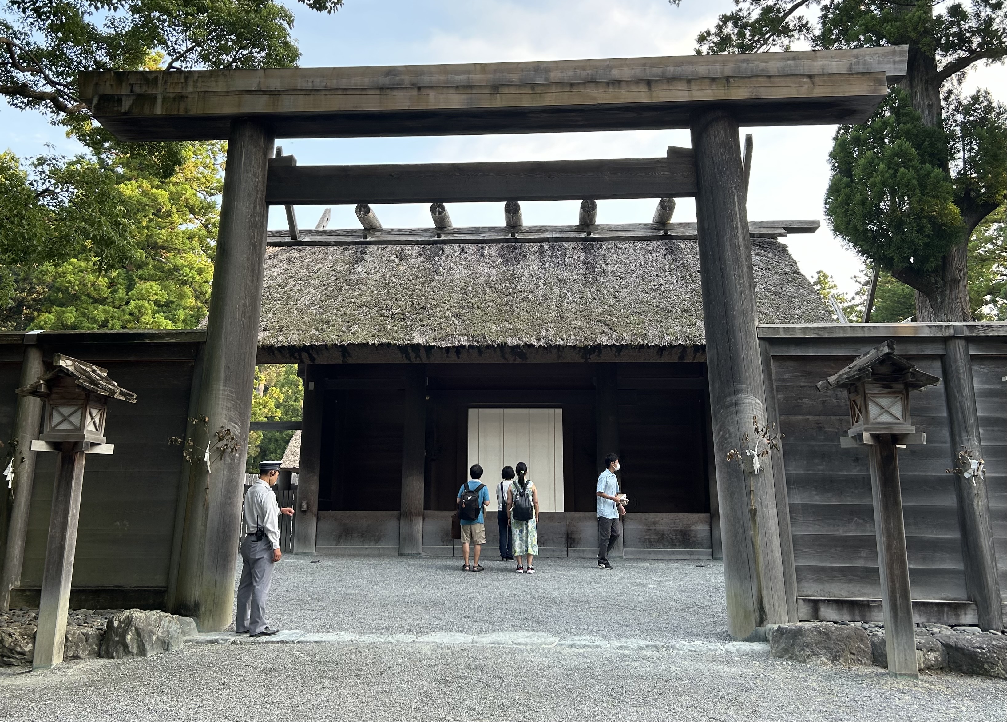 まずは外宮へ