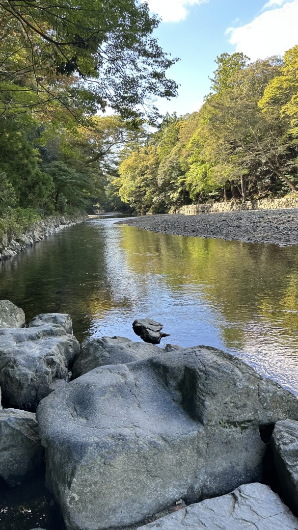 伊勢神宮内宮：神聖な場所での感動体験