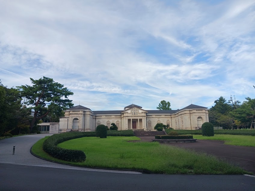 神宮徴古館